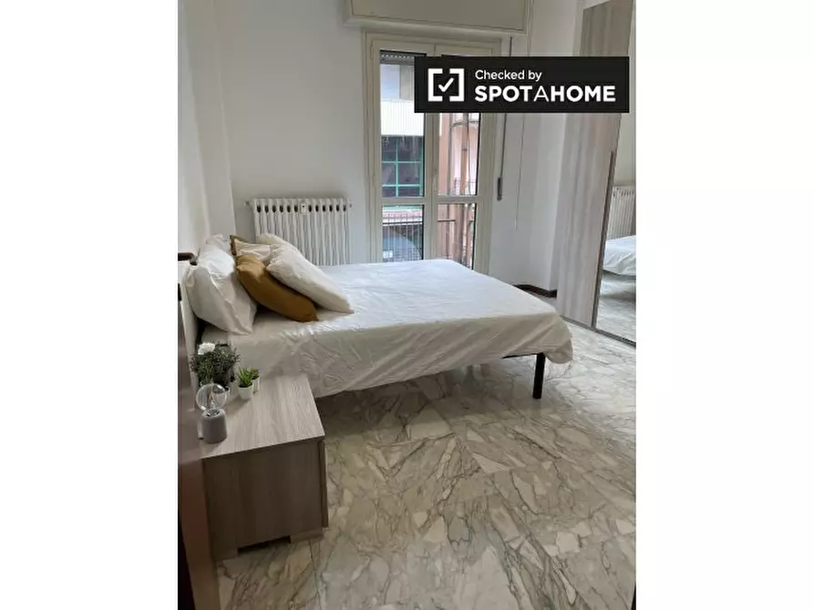 Immagine 2 di Camera condivisa in affitto  in Via Umberto Fogagnolo a Sesto San Giovanni