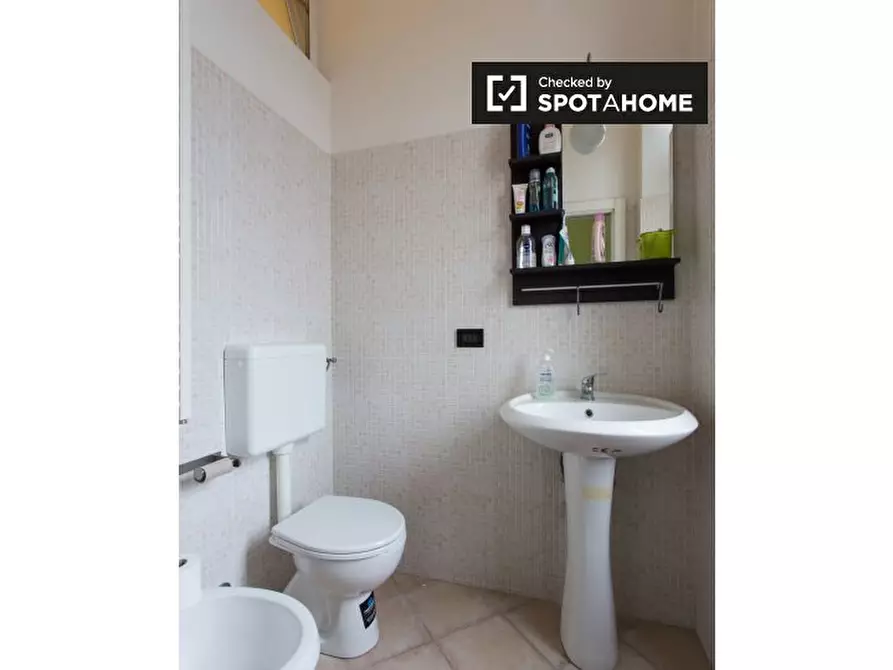 Immagine 13 di Camera condivisa in affitto  in Viale Umbria, 20135 Milano MI, Italy a Milano