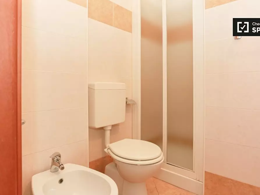 Immagine 7 di Camera condivisa in affitto  in Via Umberto Fogagnolo a Sesto San Giovanni