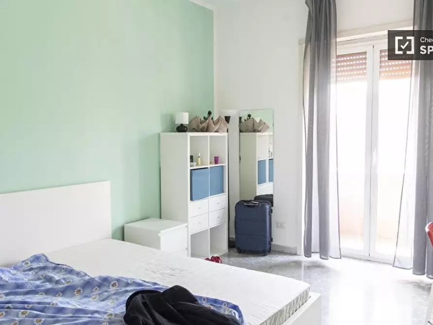 Immagine 3 di Camera condivisa in affitto  in Via Val d'Aosta a Roma