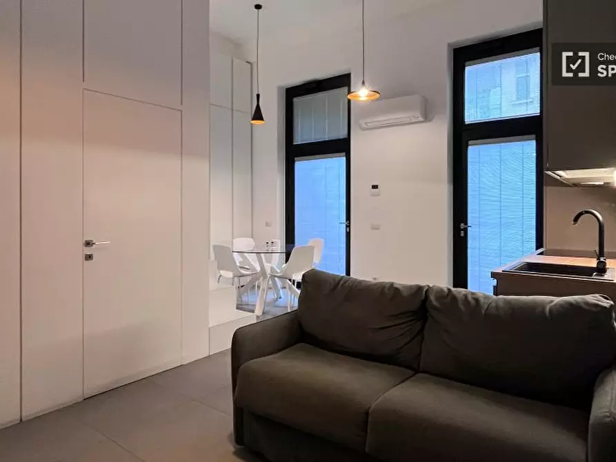 Immagine 8 di Ufficio in affitto  in Via Beroldo a Milano