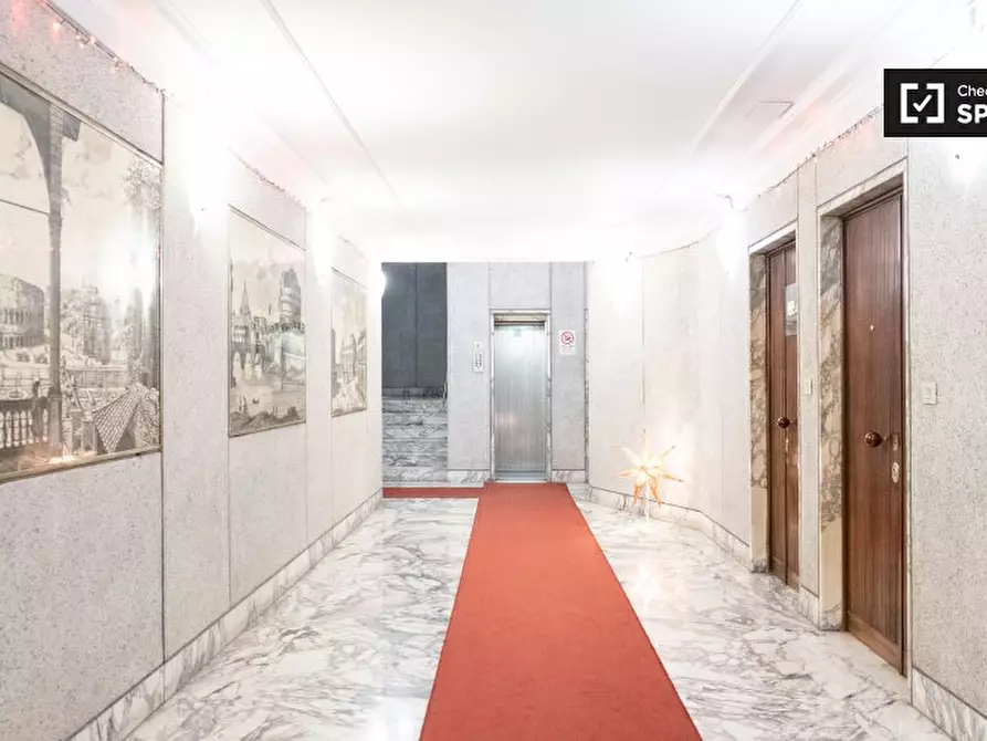 Immagine 16 di Camera condivisa in affitto  in Via Gregorio VII a Roma