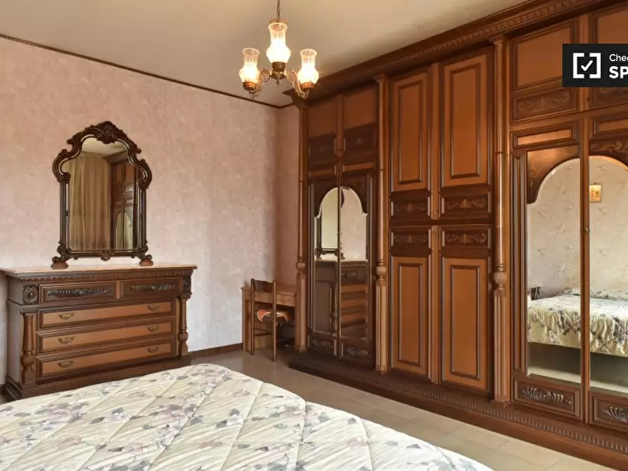 Immagine 4 di Camera condivisa in affitto  in Via Santa Domenica Talao a Roma