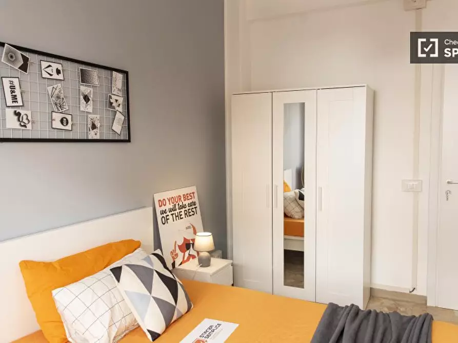 Immagine 4 di Camera condivisa in affitto  in Lungotevere di Pietra Papa a Roma