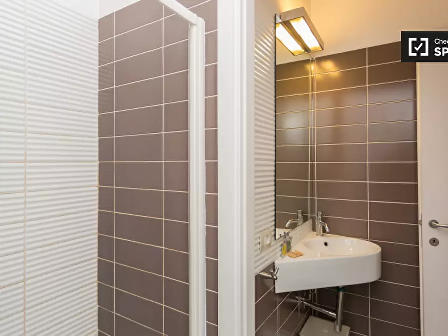 Immagine 13 di Appartamento in affitto  in Via Giovanni Battista Pergolesi a Milano