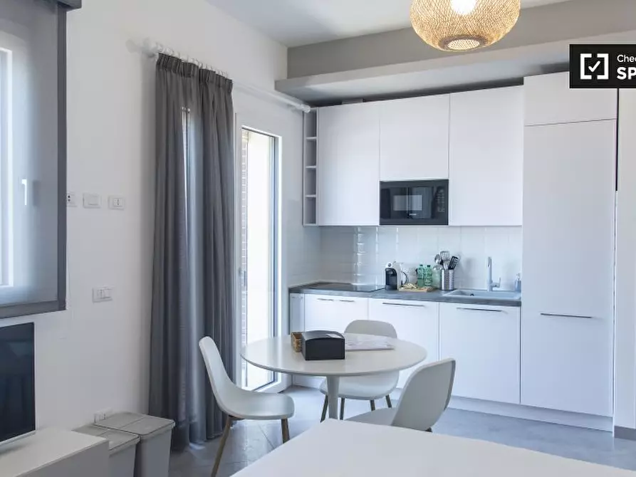 Immagine 4 di Ufficio in affitto  in Via Prenestina a Roma