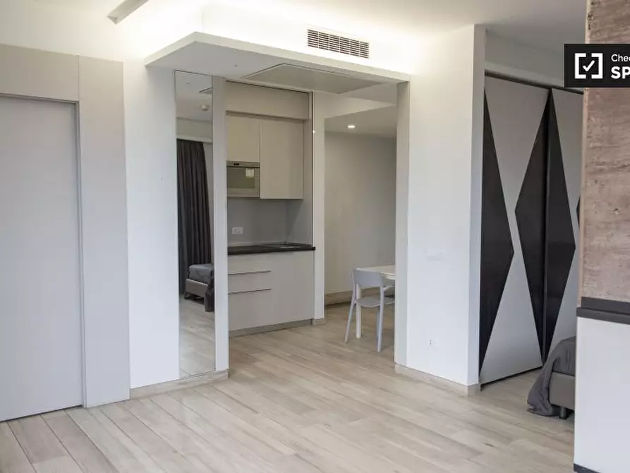 Immagine 9 di Appartamento in affitto  in Via di Acqua Bullicante a Roma