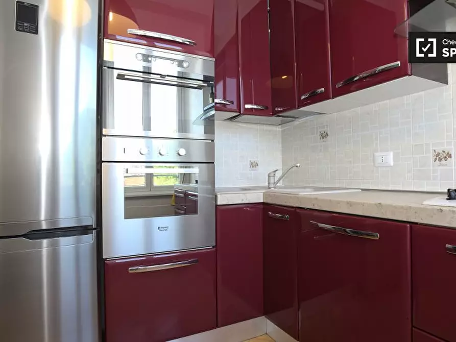 Immagine 11 di Camera condivisa in affitto  in Via Monselice a Roma