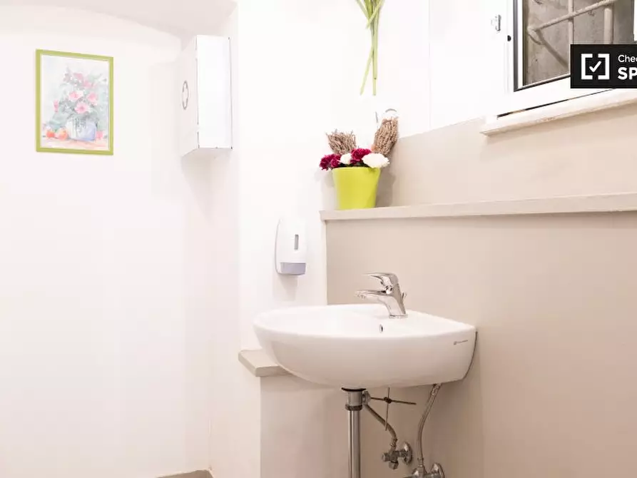 Immagine 18 di Camera condivisa in affitto  in Via dei Giovi, 00141 Roma RM, Italy a Roma