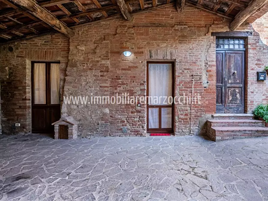 Appartamento in vendita in Strada di Fogliano Grosso, 21 a Siena