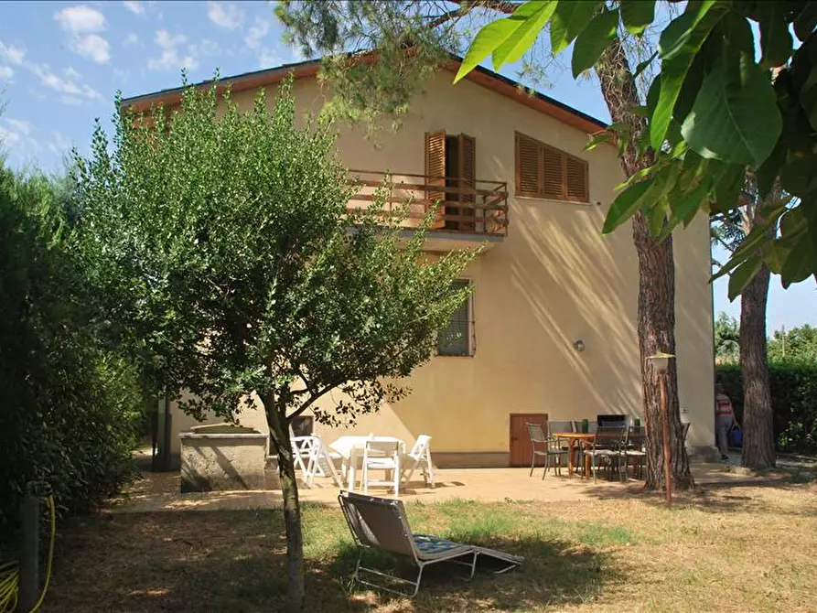 Casa indipendente in vendita in Via della Liberta', 121 a Castiglione Del Lago