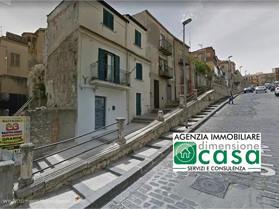 Casa indipendente in vendita in Via Camillo Benso Conte di Cavour, 33 a San Cataldo