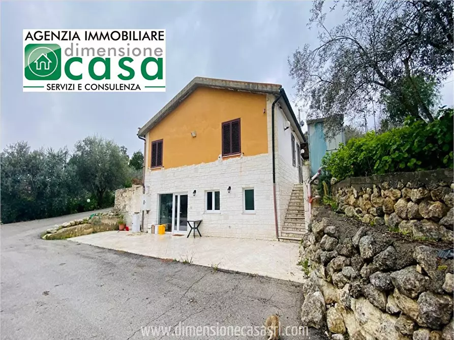 Villa in vendita in SP149 a San Cataldo