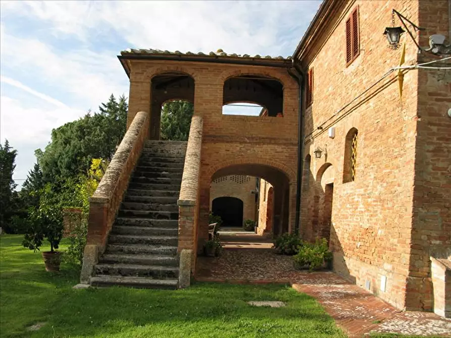 Immagine 9 di Azienda agricola in vendita  a Monteroni D'arbia