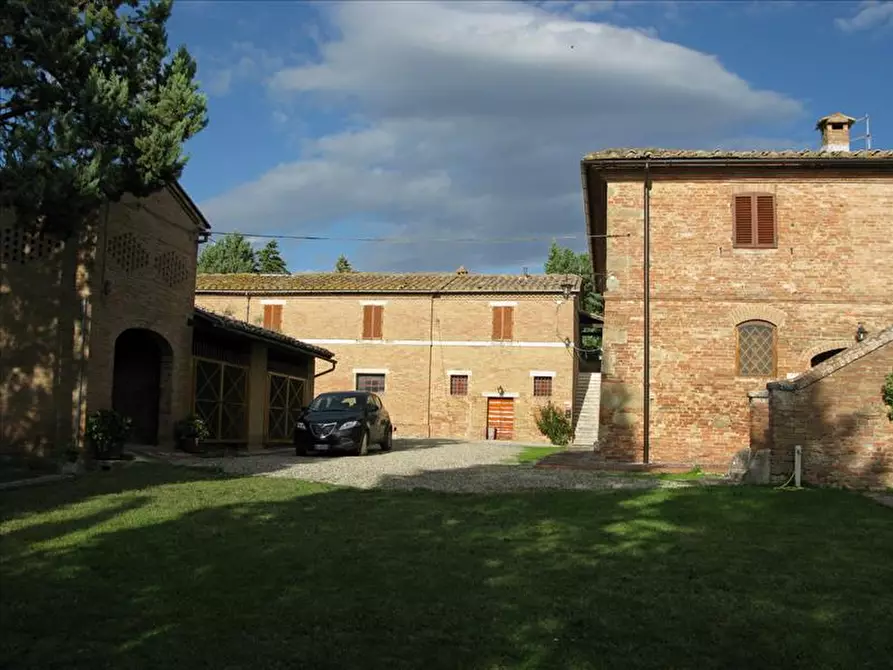 Immagine 4 di Azienda agricola in vendita  a Monteroni D'arbia