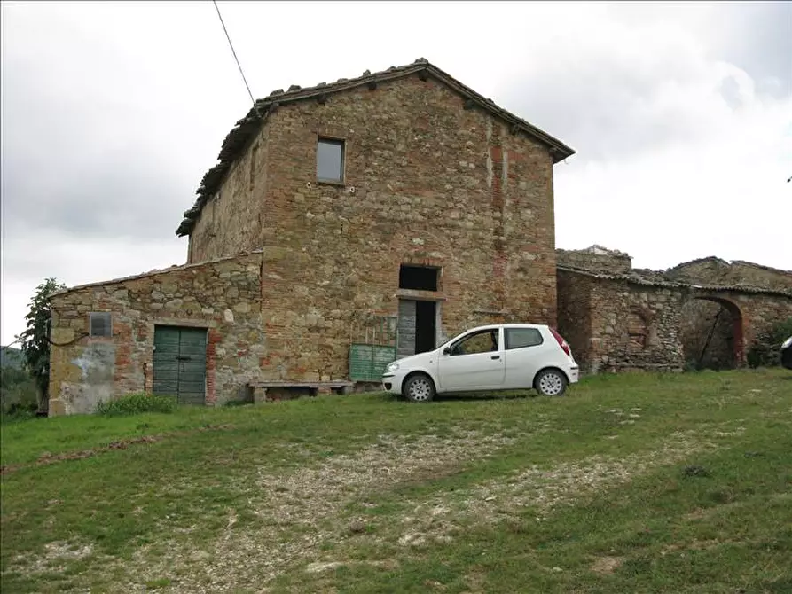 Immagine 3 di Azienda agricola in vendita  a Montepulciano