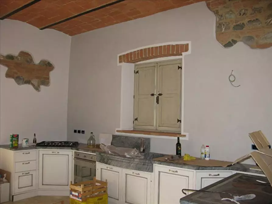 Immagine 4 di Rustico / casale in vendita  a Cetona