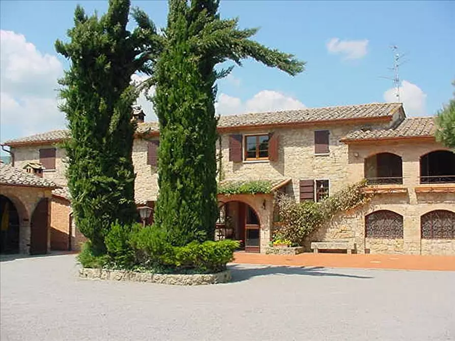 Immagine 4 di Rustico / casale in vendita  a Sarteano