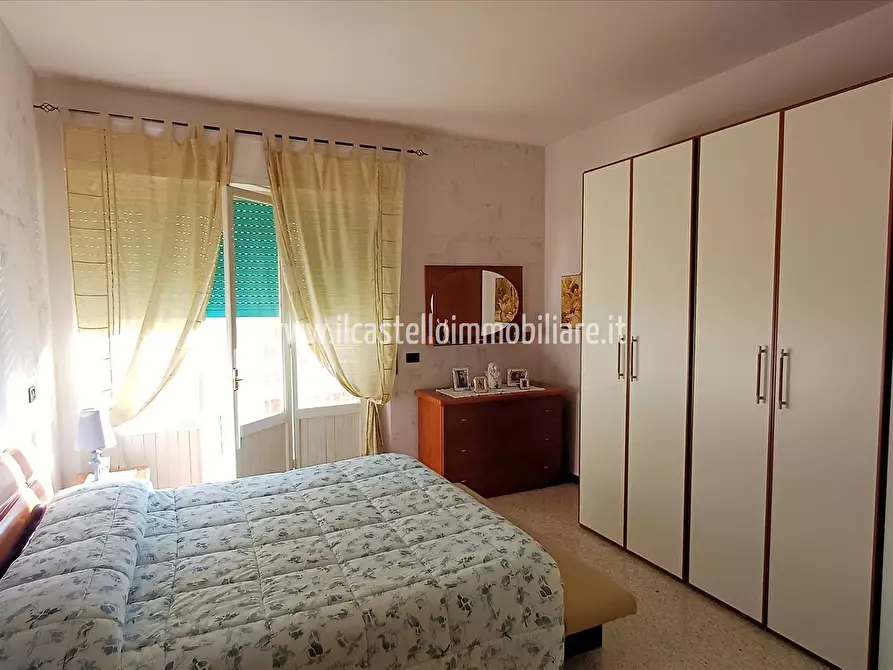 Immagine 10 di Appartamento in vendita  in piazza Della Stazione, 31 a Sinalunga