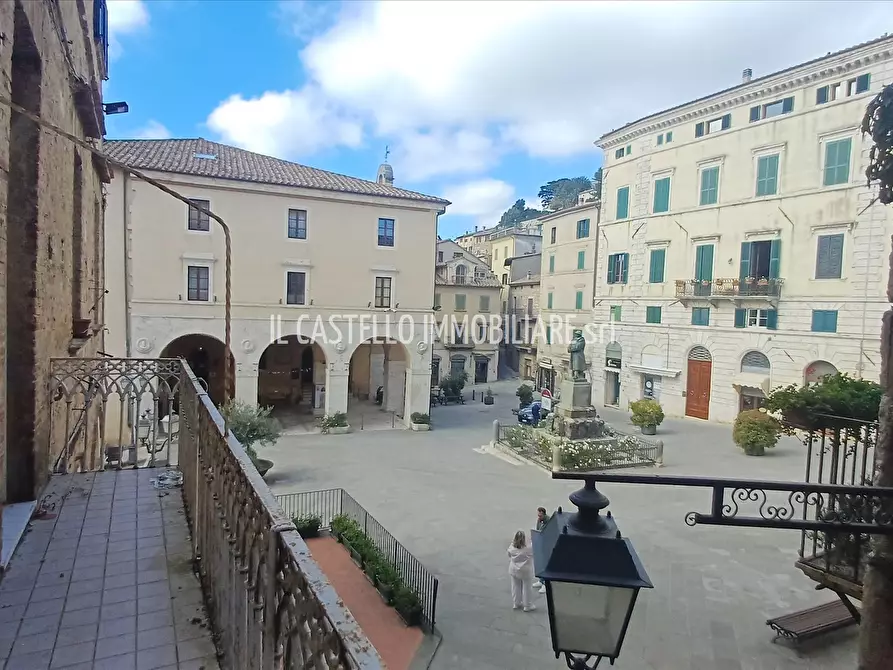 Immagine 2 di Appartamento in vendita  in piazza XXIV Giugno 1944, 25 a Sarteano