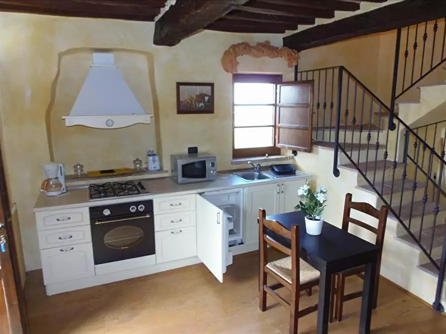 Immagine 8 di Rustico / casale in vendita  a Sarteano