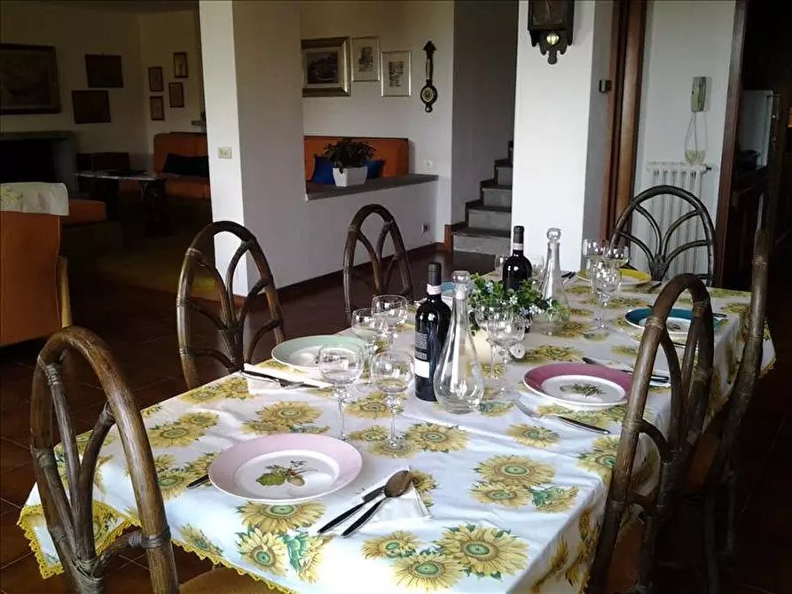 Immagine 3 di Villa in vendita  a Empoli