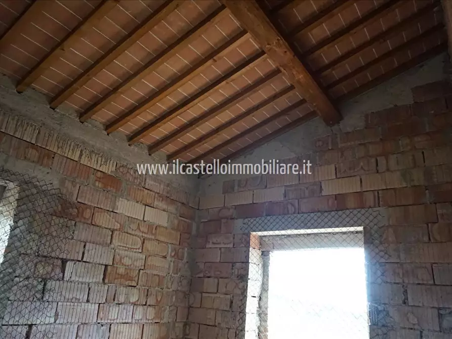 Immagine 6 di Azienda agricola in vendita  a Castiglione Del Lago