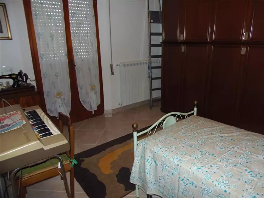 Immagine 4 di Villa in vendita  a Montepulciano