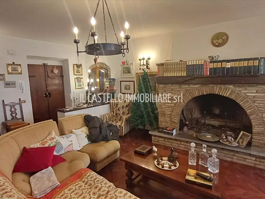 Immagine 4 di Appartamento in vendita  in Corso Garibaldi, 10 a Sarteano