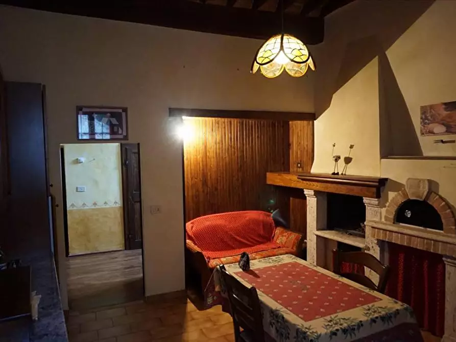 Immagine 4 di Appartamento in vendita  in Corso Giuseppe Garibaldi, 20 a Sarteano