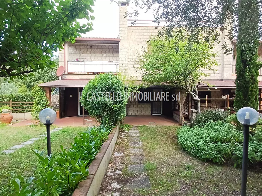 Immagine 1 di Appartamento in vendita  in via Della Resistenza 2/a a Sarteano