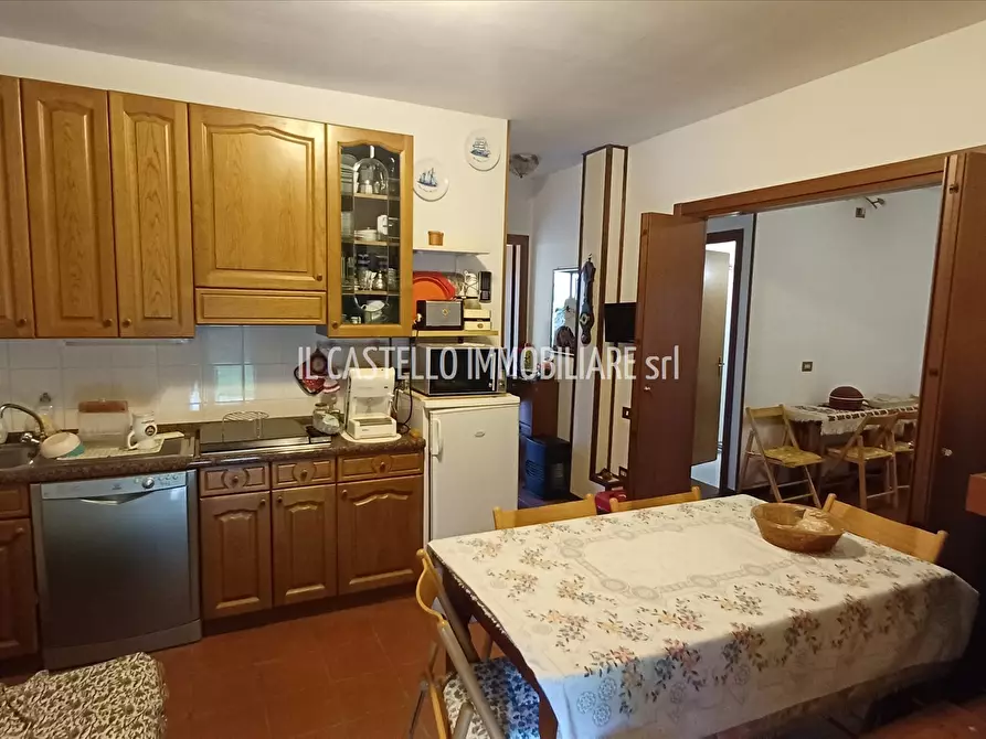 Immagine 5 di Appartamento in vendita  in via Della Resistenza 2/a a Sarteano