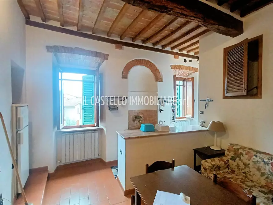 Immagine 9 di Appartamento in vendita  in via Guglielmo Marconi, 5 a Sarteano