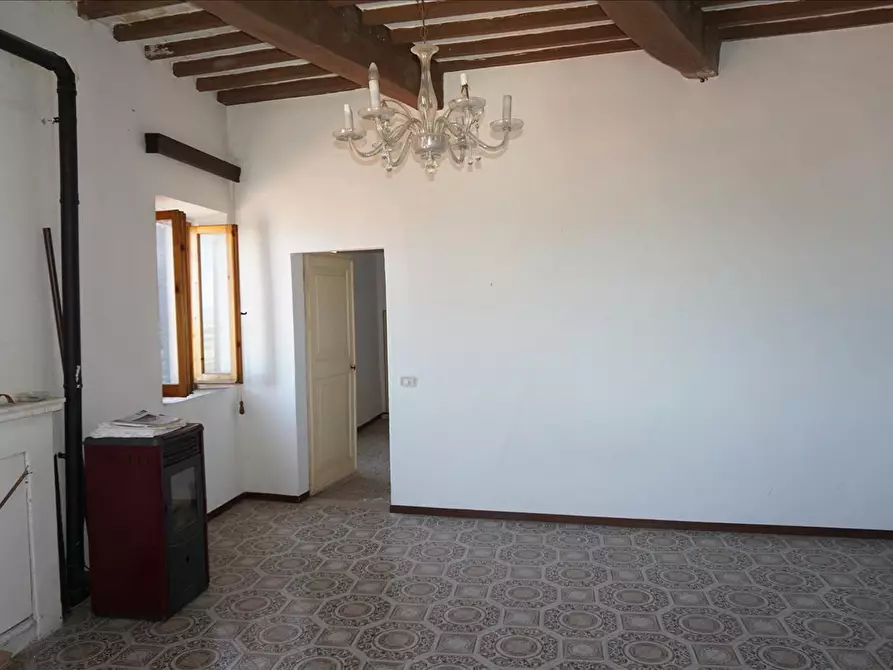 Immagine 7 di Appartamento in vendita  in piazza Garibaldi, 43 a Sinalunga