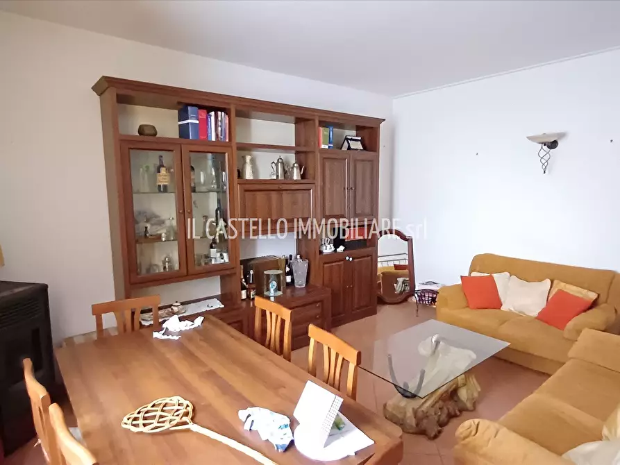 Immagine 1 di Appartamento in vendita  in corso Garibaldi, 10 a Sarteano