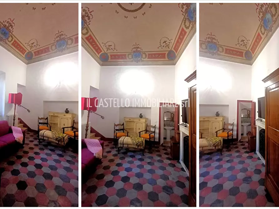 Immagine 3 di Appartamento in vendita  in Piazza XXIV giugno 1944, 14 a Sarteano