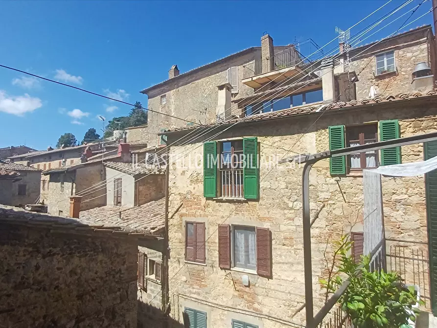 Immagine 7 di Appartamento in vendita  in Piazza XXIV giugno 1944, 14 a Sarteano