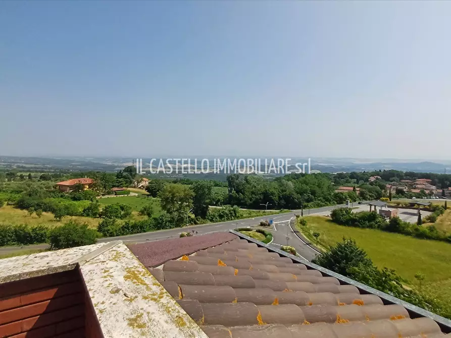 Immagine 3 di Appartamento in vendita  in Piazza S. Alberto, 7 a Sarteano