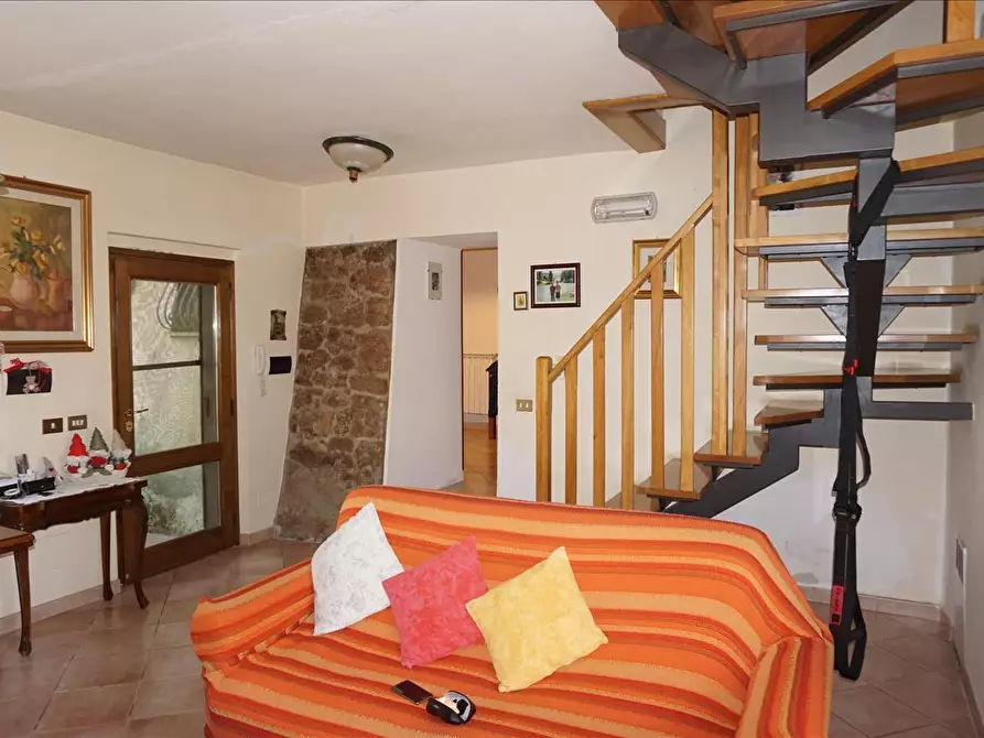 Immagine 5 di Rustico / casale in vendita  a Sarteano