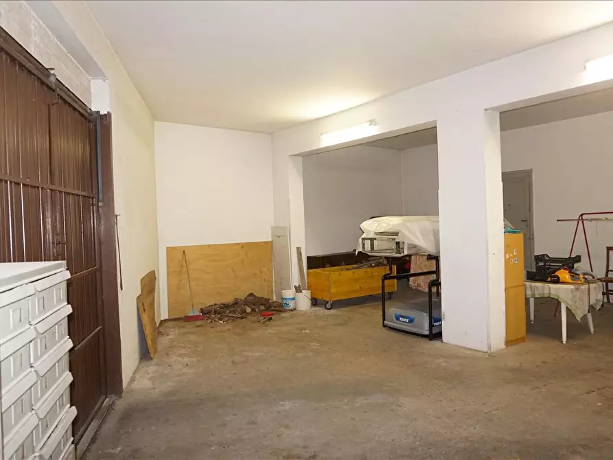 Immagine 10 di Villa in vendita  a Chiusi