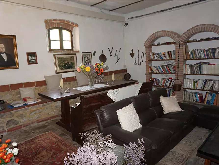 Immagine 5 di Rustico / casale in vendita  in piazza Giuseppe Garibaldi, 8 a Trequanda