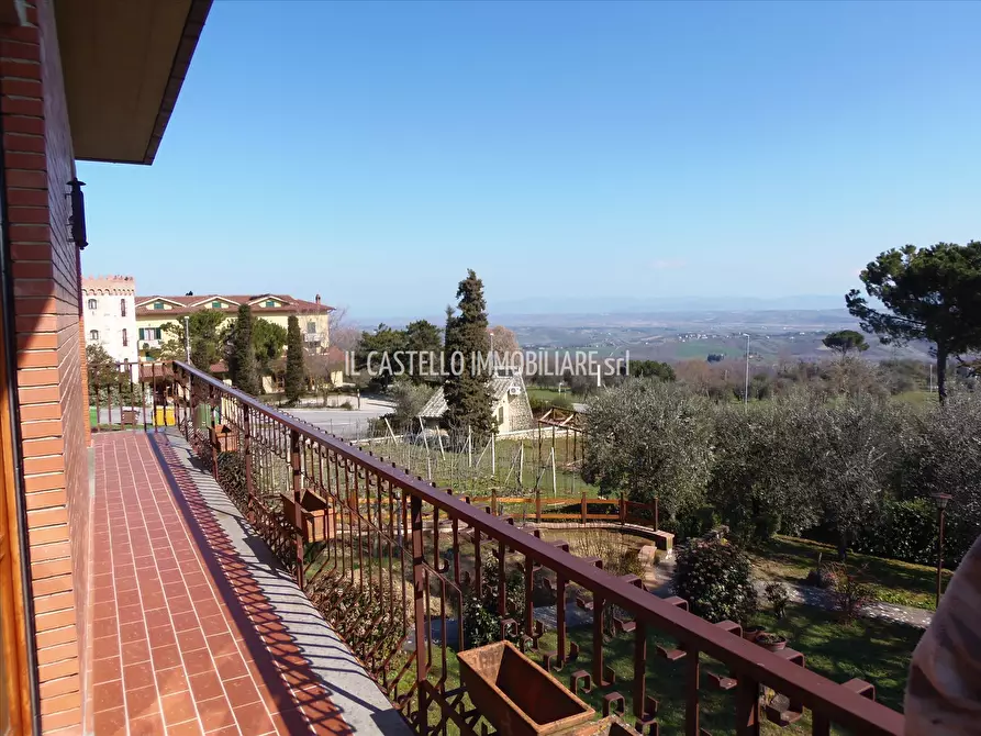 Immagine 6 di Appartamento in vendita  in via Montegrappa, 2 a Sarteano