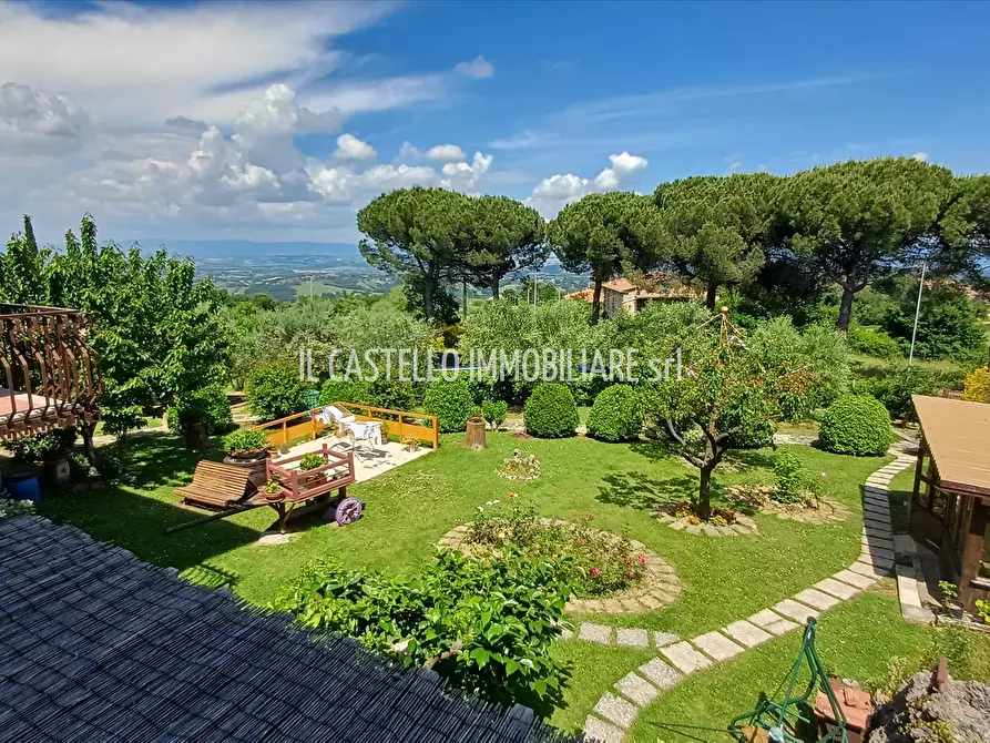 Immagine 8 di Appartamento in vendita  in via Montegrappa, 2 a Sarteano