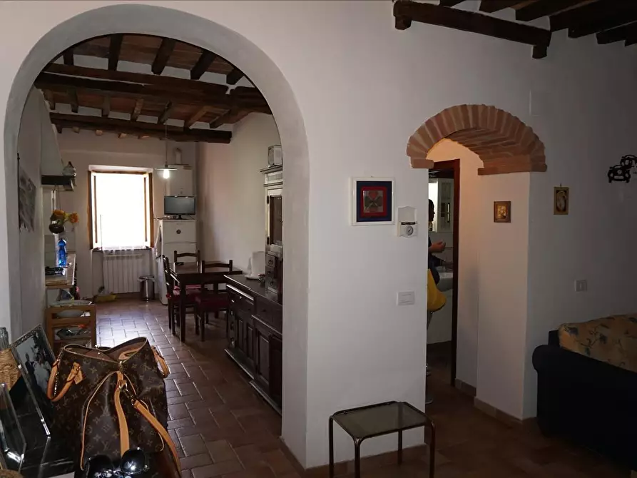 Immagine 3 di Appartamento in vendita  a Sinalunga