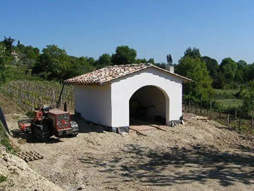 Immagine 4 di Terreno agricolo in vendita  a Sarteano