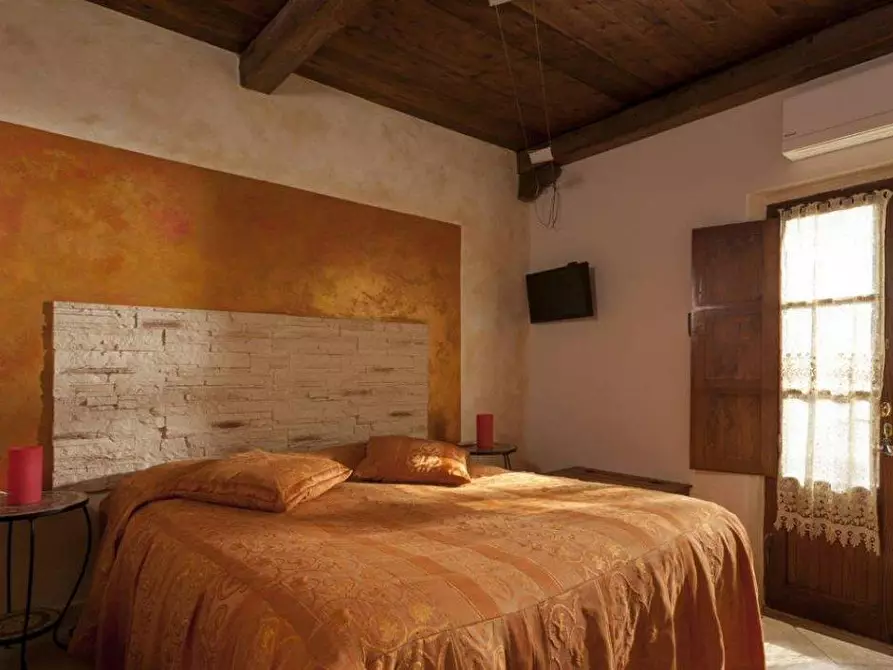 Immagine 5 di Agriturismo in vendita  a Montepulciano