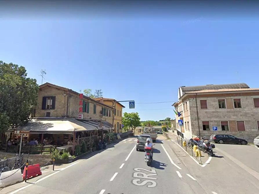 Immagine 5 di Licenza in vendita  a Monteriggioni