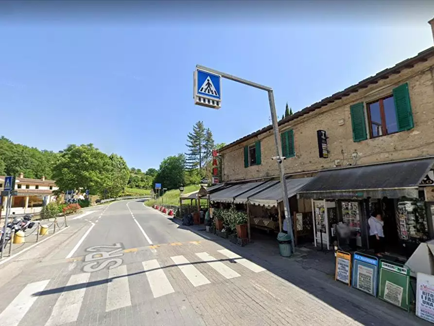 Immagine 6 di Licenza in vendita  a Monteriggioni