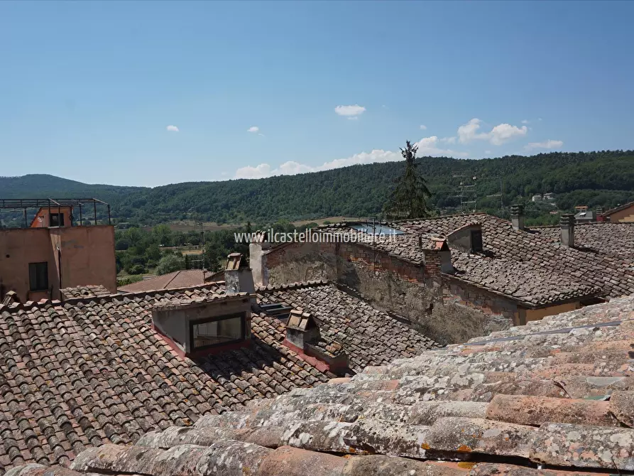 Immagine 10 di Appartamento in vendita  in Corso Garibaldi, 10 a Sarteano