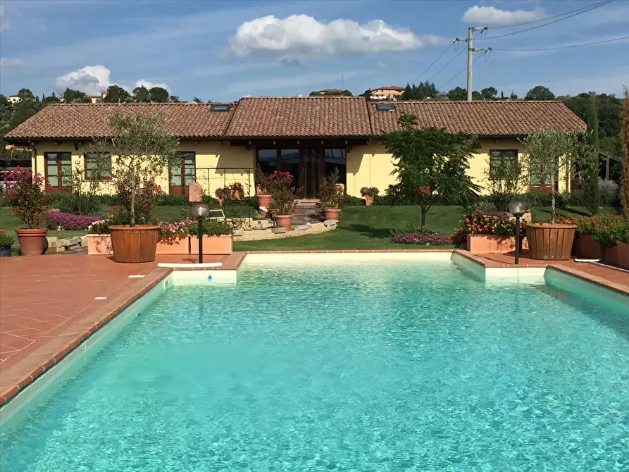 Immagine 6 di Agriturismo in vendita  a Montepulciano